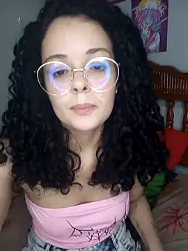 Snapshot of NinaSweet2 chatting on February 20, 5:59 am NinaSweet2 online show from February 20, 5:59 am