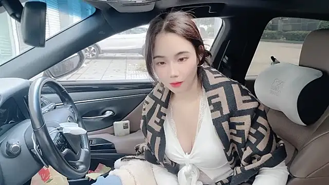 orla2021 online show from November 11, 12:38 am