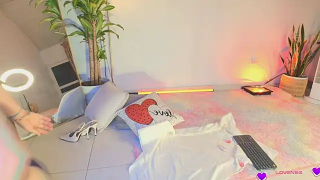 erotik lady online show from March 17, 2:25 am