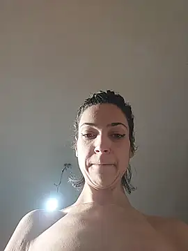 JoLeNe27 online show from February 19, 6:32 am