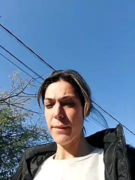 JoLeNe27 online show from March 26, 5:50 am