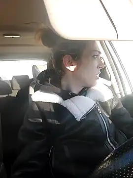 JoLeNe27 online show from April 6, 5:08 am