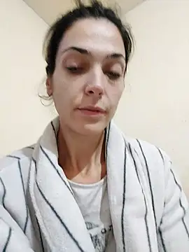 Snapshot of JoLeNe27 chatting on October 5, 3:25 pm JoLeNe27 online show from October 5, 3:25 pm