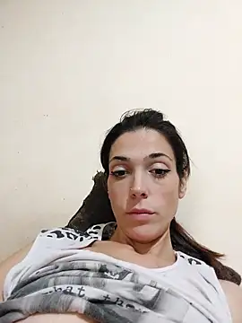 Snapshot of JoLeNe27 chatting on October 22, 4:50 pm JoLeNe27 online show from October 22, 4:50 pm