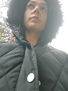 Snapshot of JoLeNe27 chatting on November 12, 6:17 am JoLeNe27 online show from November 12, 6:17 am