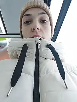 JoLeNe27 online show from January 8, 7:03 am