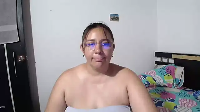 sexxy ticki online show from September 18, 10:24 pm