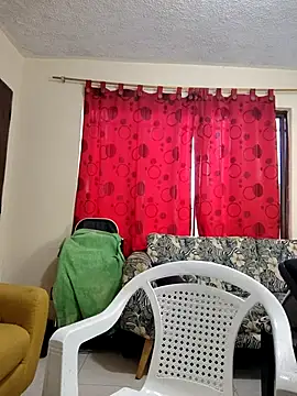 Snapshot of rosahills chatting on February 25, 9:36 pm rosahills online show from February 25, 9:36 pm