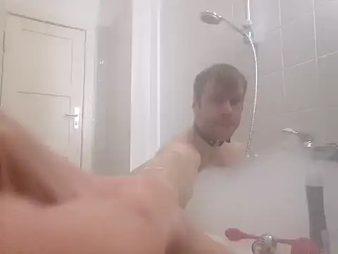 Snapshot of fit_ass_2021 chatting on January 26, 4:30 pm fit ass 2021 online show from January 26, 4:30 pm