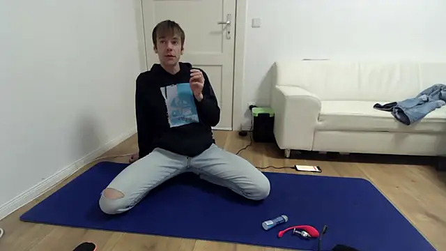 Snapshot of fit_ass_2021 chatting on March 2, 12:20 am fit ass 2021 online show from March 2, 12:20 am