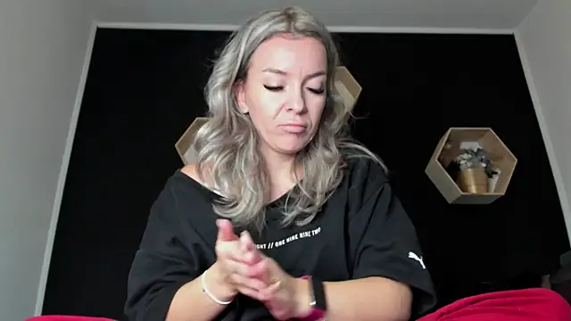 Alesys69 online show from October 30, 11:45 pm