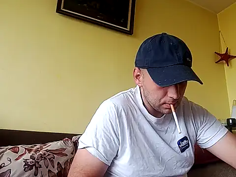 Snapshot of Flakka95 chatting on October 15, 10:12 am Flakka95 online show from October 15, 10:12 am