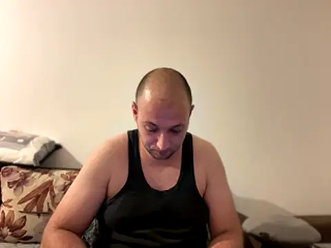 Snapshot of Flakka95 chatting on December 14, 11:43 pm Flakka95 online show from December 14, 11:43 pm