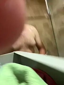 Snapshot of Flakka95 chatting on September 10, 3:44 pm Flakka95 online show from September 10, 3:44 pm