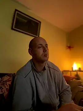 Snapshot of Flakka95 chatting on November 12, 2:04 am Flakka95 online show from November 12, 2:04 am