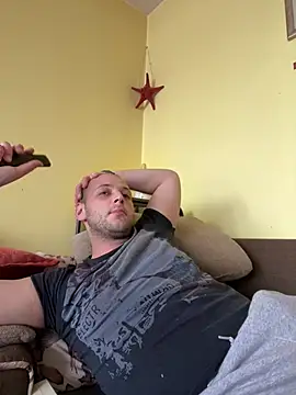 Snapshot of Flakka95 chatting on February 15, 7:49 am Flakka95 online show from February 15, 7:49 am