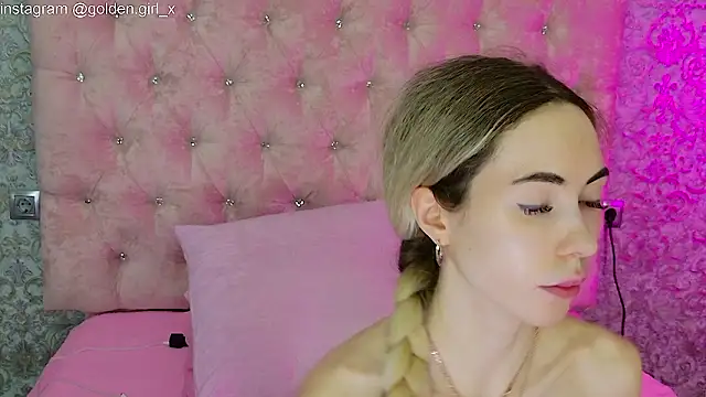 Akilla Queen online show from February 1, 2:10 am