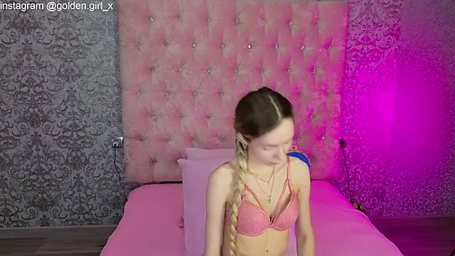 Akilla Queen online show from April 8, 2:02 am