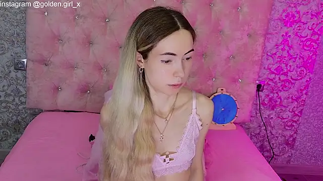 Akilla Queen online show from March 20, 2:01 am