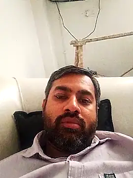 Rohit19997776 online show from May 24, 11:54 am