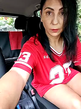 Snapshot of charrlote_love chatting on September 12, 11:32 am charrlote love online show from September 12, 11:32 am