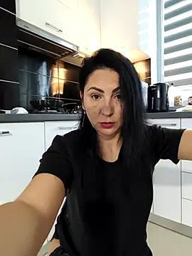 Snapshot of charrlote_love chatting on October 8, 7:32 am charrlote love online show from October 8, 7:32 am