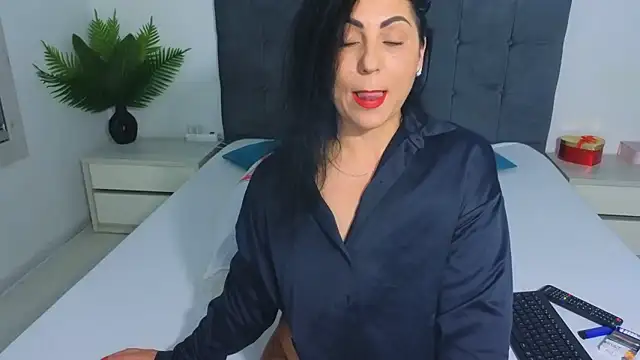 charrlote love online show from January 8, 3:29 pm