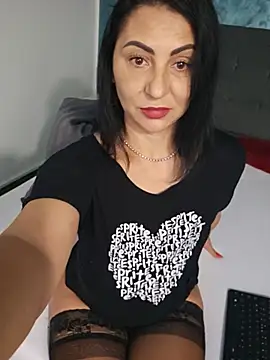 charrlote love online show from July 13, 1:43 pm