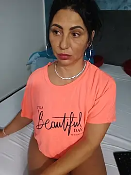charrlote love online show from July 31, 1:54 pm