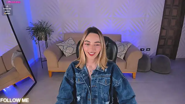 MelissaMoore  online show from February 20, 3:25 am