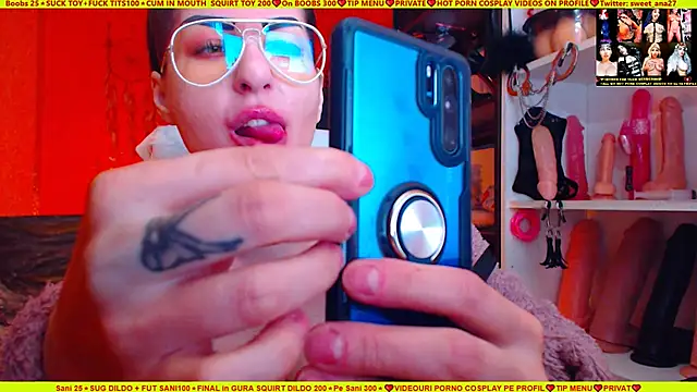 cuminmenowbbyx online show from December 14, 2:22 pm