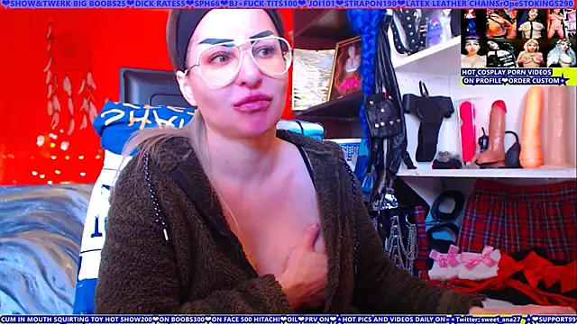 Snapshot of cuminmenowbbyx chatting on April 25, 1:41 pm cuminmenowbbyx online show from April 25, 1:41 pm
