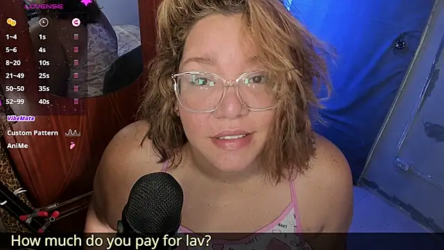 Snapshot of Johana_bbw chatting on March 4, 8:11 am Johana bbw online show from March 4, 8:11 am