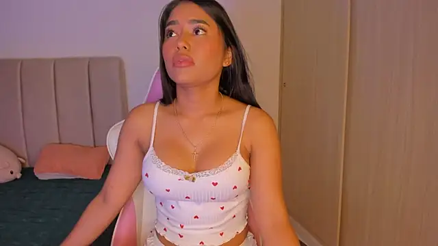 Snapshot of isa_bunny chatting on March 3, 4:08 am isa bunny online show from March 3, 4:08 am