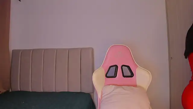 isa bunny online show from April 17, 4:48 am