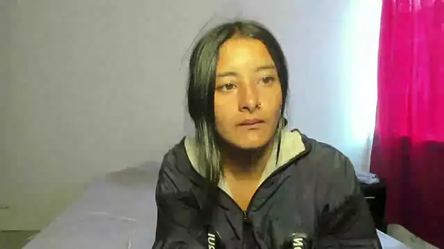 Snapshot of skinny_Yizz chatting on October 21, 7:46 pm skinny Yizz online show from October 21, 7:46 pm