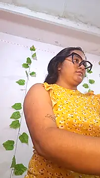 shayna all online show from November 12, 6:12 pm