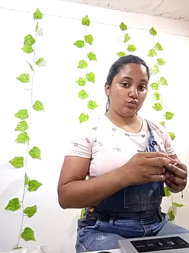 shayna all online show from September 24, 2:34 pm