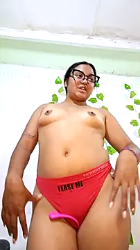 shayna all online show from November 28, 7:36 pm