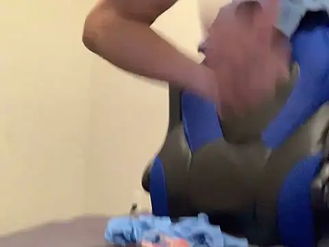 Youreherewithme online show from January 8, 1:00 am