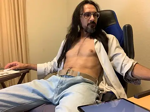 Youreherewithme online show from December 14, 9:24 pm