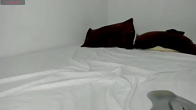 Dephne   online show from November 21, 1:04 am