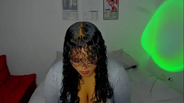 Dephne   online show from February 12, 11:37 pm