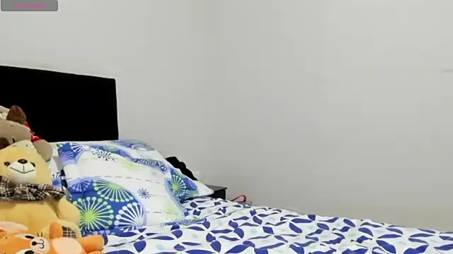 Dephne   online show from February 15, 6:01 pm