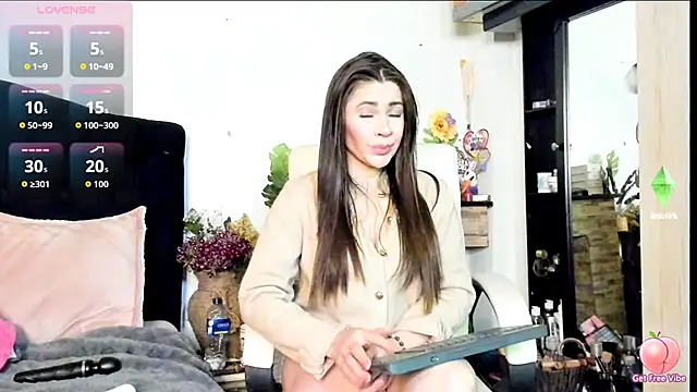 Snapshot of Carla_expit chatting on October 13, 11:49 pm Carla expit online show from October 13, 11:49 pm