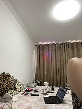 Snapshot of Patriciamoura69 chatting on February 10, 2:59 pm Patriciamoura69 online show from February 10, 2:59 pm