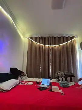 Patriciamoura69 online show from April 18, 6:32 pm