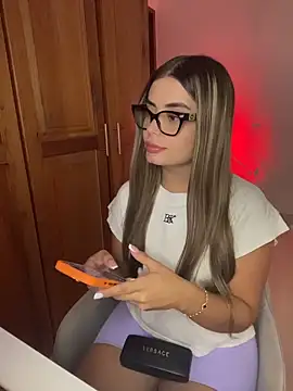 Miss valeriaa online show from April 6, 11:06 pm