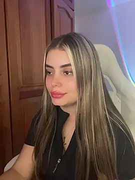 Snapshot of Miss_valeriaa chatting on June 20, 3:22 am Miss valeriaa online show from June 20, 3:22 am