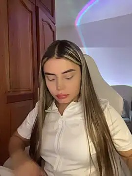 Snapshot of Miss_valeriaa chatting on July 9, 2:38 pm Miss valeriaa online show from July 9, 2:38 pm
